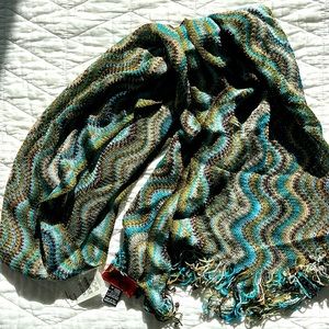 NWT - Missoni wave scarf